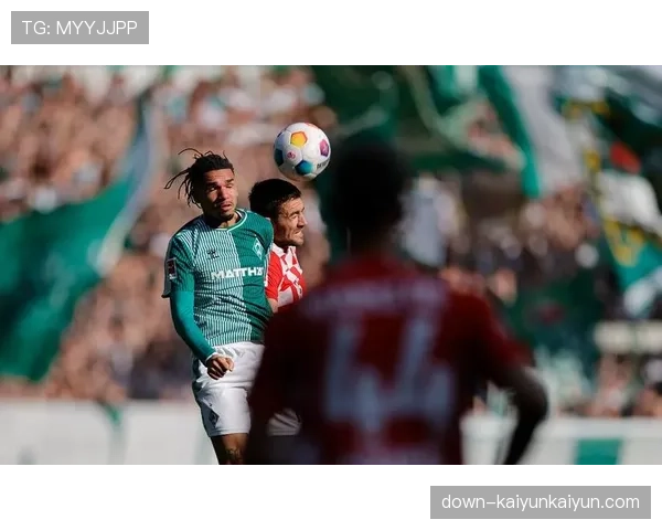 场边的焦虑:镜头捕捉保级关键时刻美因茨主帅博-斯文松的每一个表情 场边的焦虑:镜头捕捉保级关键时刻美因茨主帅博-斯文松的每一个表情